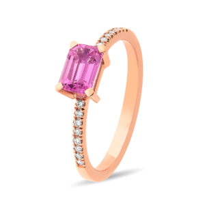 Anillo de oro rosa, zafiro rosa y diamantes