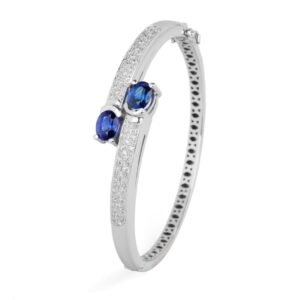 Brazalete de oro blanco con diamantes y zafiros