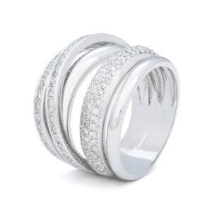 Anillo de oro blanco y diamantes